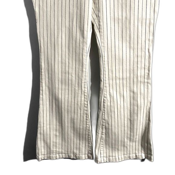 Chelsea & Violet Flare Leg Bell Bottom Jeans White Striped Size 31 Waist - Picture 4 of 9